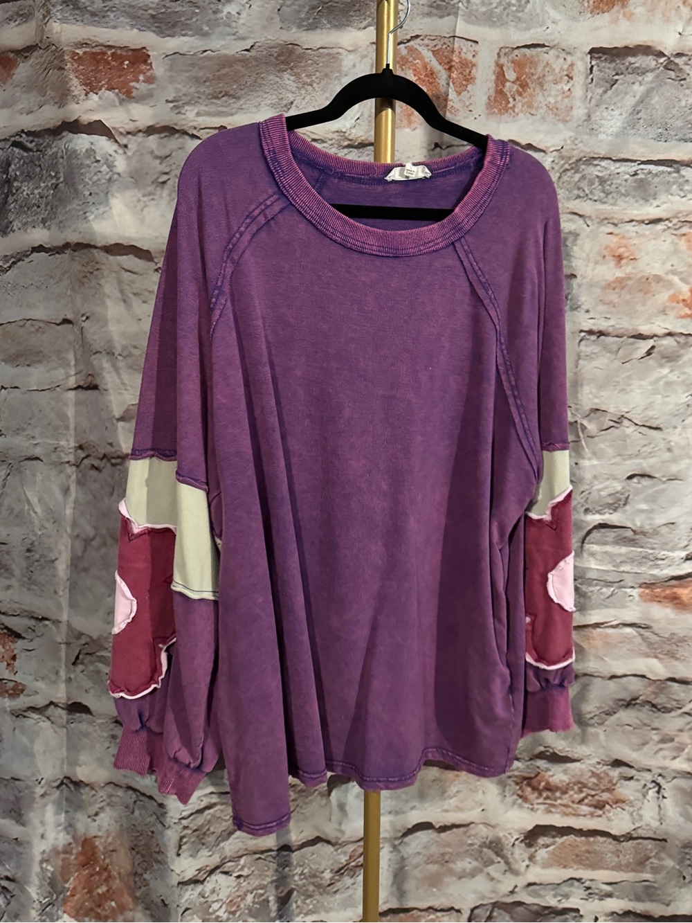 Blue Velvet - Floral Patch Detail Pullover - Purple - L - NWOT